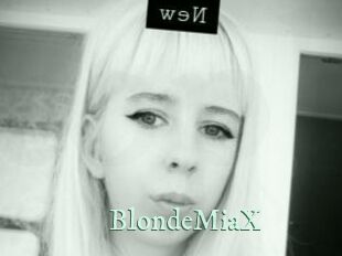 BlondeMiaX