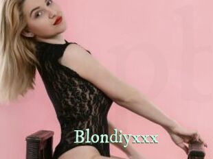 Blondiyxxx