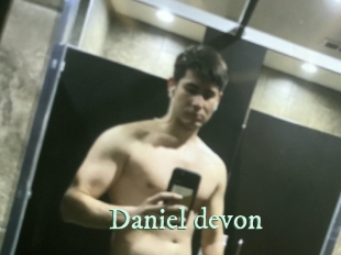 Daniel_devon