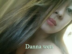 Danna_wets