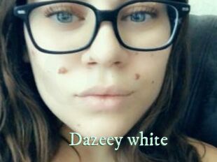 Dazeey_white