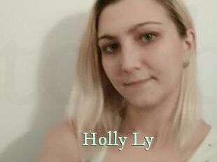 Holly_Ly