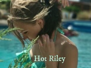 Hot_Riley