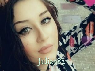 Julia982