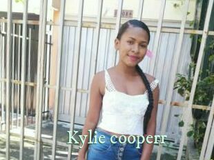 Kylie_cooperr