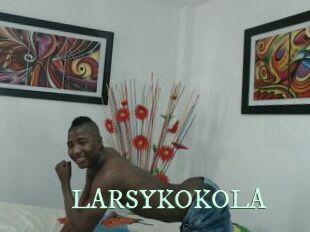 LARSYKOKOLA
