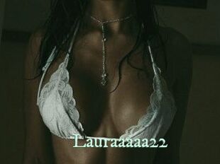 Lauraaaaa22