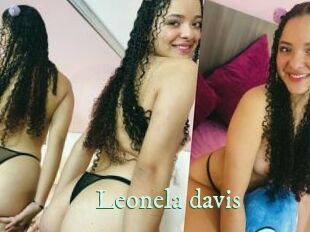 Leonela_davis