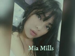 Mia_Mills
