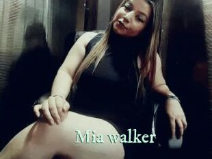 Mia_walker