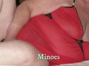 Minoes