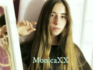 MonicaXX