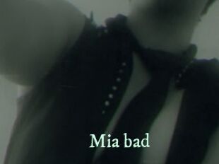 Mia_bad