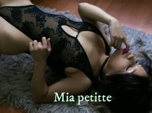 Mia_petitte