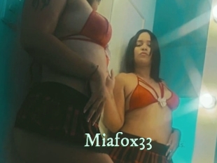 Miafox33