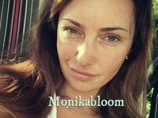 Monikabloom