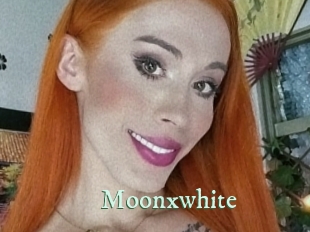 Moonxwhite