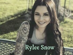 Rylee_Snow