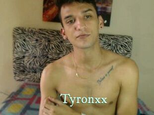 Tyronxx