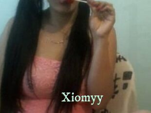 Xiomyy_